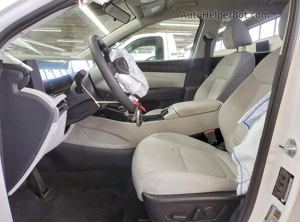 5NMJB3DE1TH632273 2026 HYUNDAI TUCSON White Front interior view