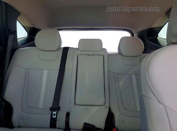 5NMJB3DE2TH694698 2026 HYUNDAI TUCSON Silver Vista de los asientos traseros
