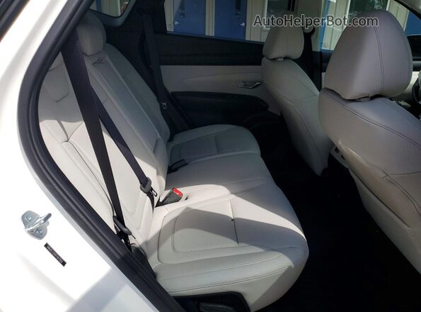 5NMJCCDE8TH672556 2026 HYUNDAI TUCSON White Vista interior trasera