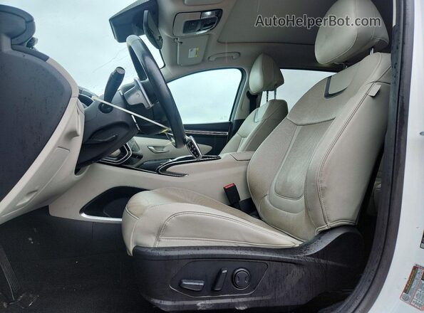 5NMJECAE8NH036365 2022 HYUNDAI TUCSON White Front interior view