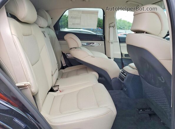 5NMMADTB5TH041828 2026 GENESIS GV70 Black Rear interior view