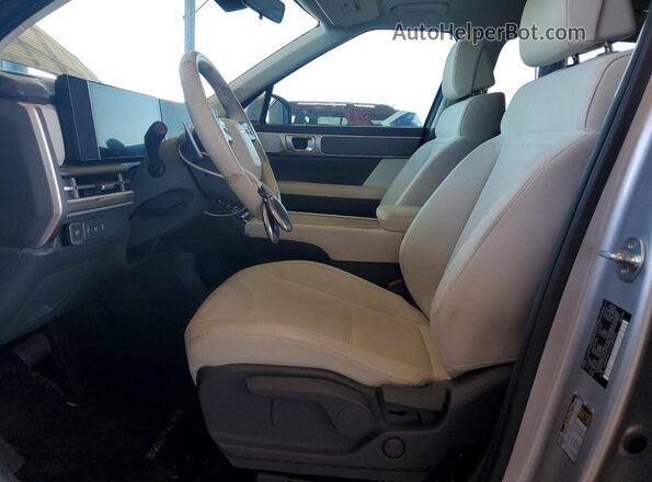 5NMP14GL9TH189383 2026 HYUNDAI SANTA Silver Front interior view