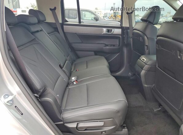 5NMP24GL8TH206428 2026 HYUNDAI SANTA Silver Rear seats view