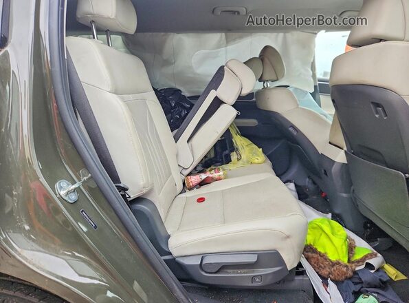 5NMP2DGL5SH098946 2025 HYUNDAI SANTA Зеленый Вид задней части салона