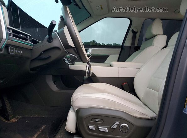 5NMP5DGL3RH061623 2024 HYUNDAI SANTA Gray Widok wnętrza z przodu