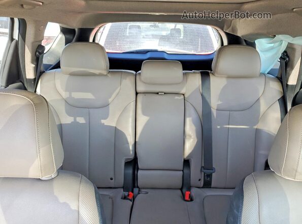 5NMS5CAD8KH036468 2019 HYUNDAI SANTA White Rear seats view