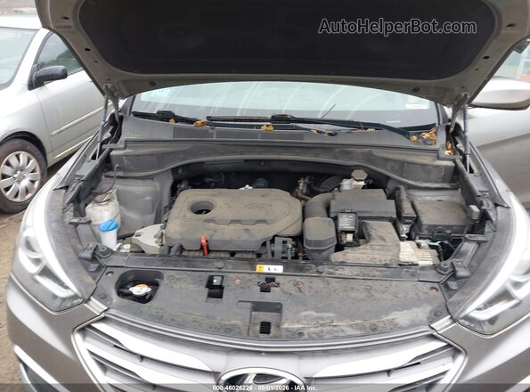 5NMZTDLB9JH092181 2018 HYUNDAI SANTA FE SPORT Silver Вид ззаду