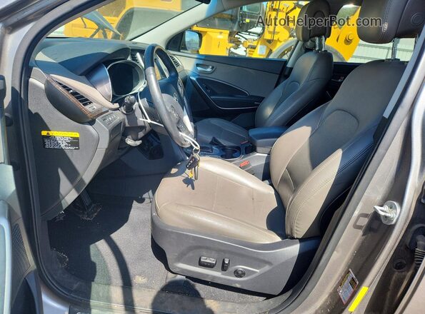 5NMZU3LB2HH025813 2017 HYUNDAI SANTA Gray Front interior view