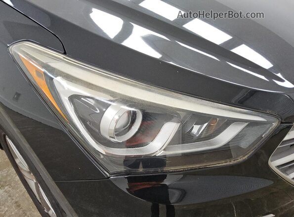 5NMZUDLB0HH008627 2017 HYUNDAI SANTA Black 
