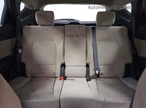 5NMZUDLB0HH008627 2017 HYUNDAI SANTA Black Rear seats view