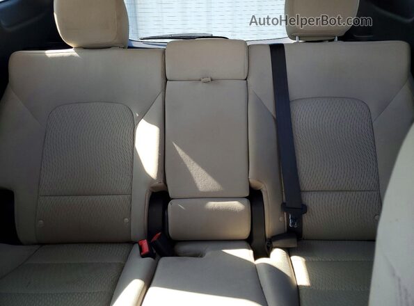 5NMZUDLB3HH019816 2017 HYUNDAI SANTA White Vista de los asientos traseros