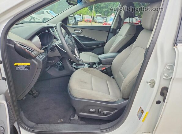 5NMZUDLB7JH082746 2018 HYUNDAI SANTA White Front interior view