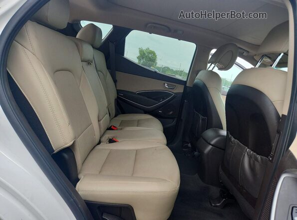5NMZUDLB7JH096260 2018 HYUNDAI SANTA White Widok wnętrza z tyłu