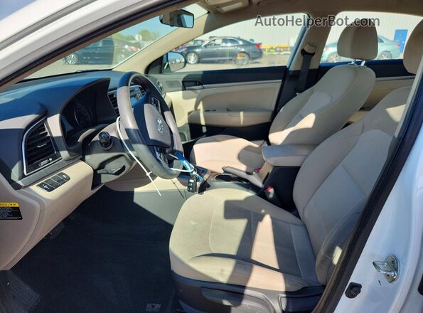 5NPD74LF0JH279152 2018 HYUNDAI ELANTRA White წინა სალონის ხედი