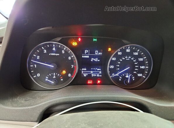 5NPD74LF0JH399050 2018 HYUNDAI ELANTRA Red Vista del cuadro de instrumentos