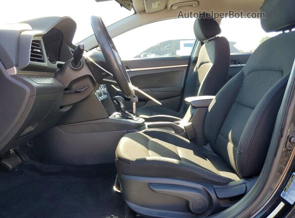 5NPD74LF1LH548892 2020 HYUNDAI ELANTRA Черный Вид салона спереди