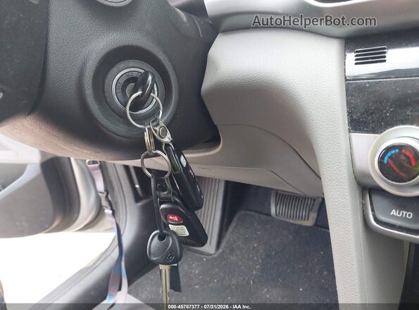 5NPD74LF1LH600988 2020 HYUNDAI ELANTRA Silver Widok deski rozdzielczej