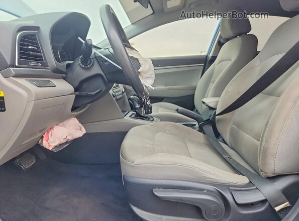 5NPD74LF2HH203006 2017 HYUNDAI ELANTRA Blue Front interior view