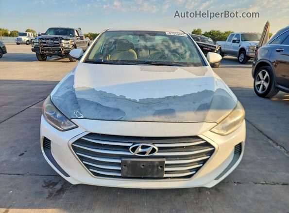 5NPD74LF4JH216992 2018 HYUNDAI ELANTRA Белый Вид спереди