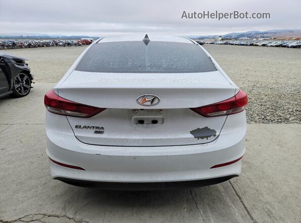 5NPD74LF4JH381778 2018 HYUNDAI ELANTRA White უკანა ხედი
