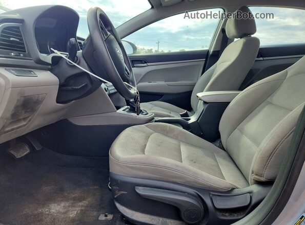 5NPD74LF5HH212640 2017 HYUNDAI ELANTRA Silver Սալոնի դիմացի տեսք