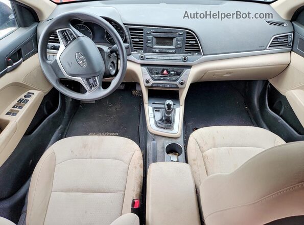 5NPD74LF5JH267935 2018 HYUNDAI ELANTRA Черный Вид панели приборов