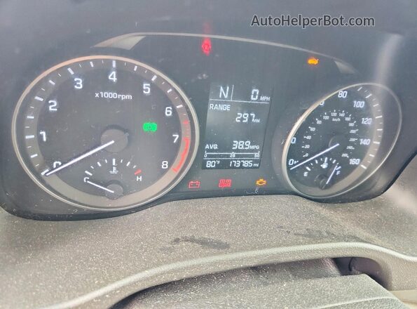 5NPD74LF5JH267935 2018 HYUNDAI ELANTRA Черный Вид щитка приборов