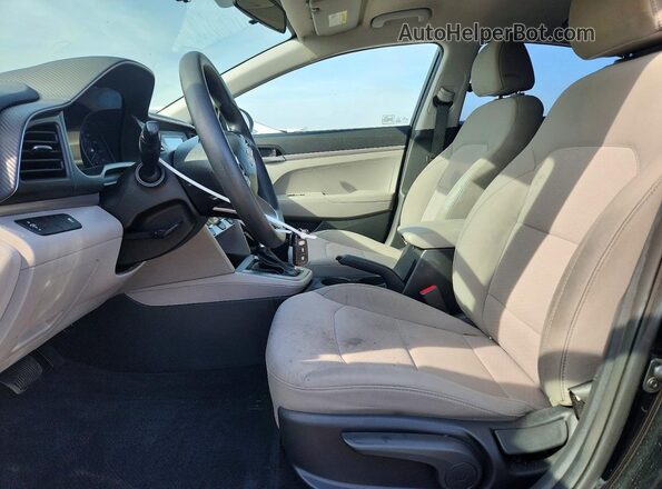 5NPD74LF6KH479647 2019 HYUNDAI ELANTRA Black წინა სალონის ხედი