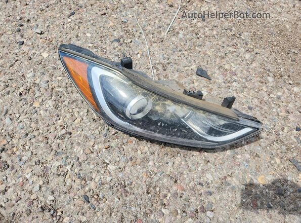 5NPD74LF8HH088928 2017 HYUNDAI ELANTRA Silver Engine compartment view