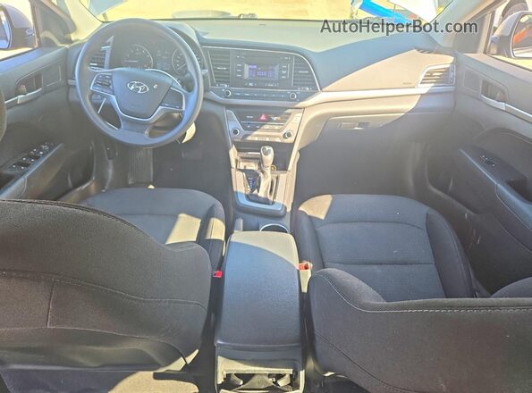 5NPD74LF8HH089884 2017 HYUNDAI ELANTRA Серебряный Вид панели приборов