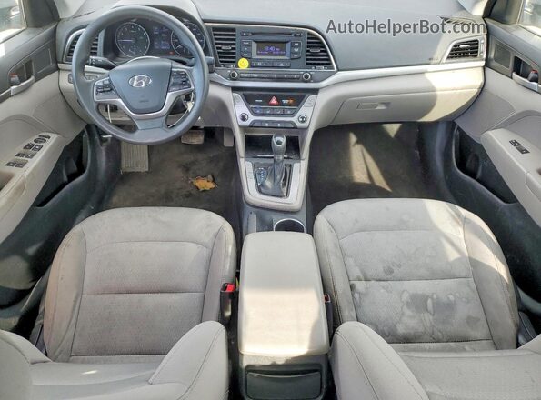 5NPD74LF8HH183019 2017 HYUNDAI ELANTRA Silver Widok deski rozdzielczej