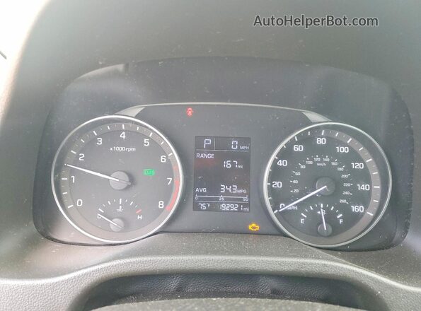 5NPD74LF8HH183019 2017 HYUNDAI ELANTRA Silver Widok zestawu wskaźników