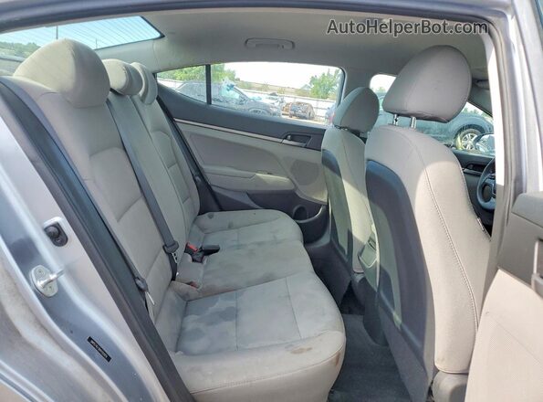 5NPD74LF8HH183019 2017 HYUNDAI ELANTRA Silver Widok tylnych siedzeń