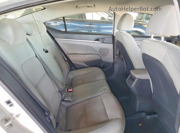 5NPD74LF9HH087173 2017 HYUNDAI ELANTRA Silver Rear seats view