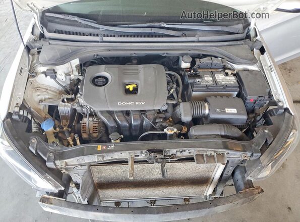5NPD74LF9HH087173 2017 HYUNDAI ELANTRA Silver Rear interior view