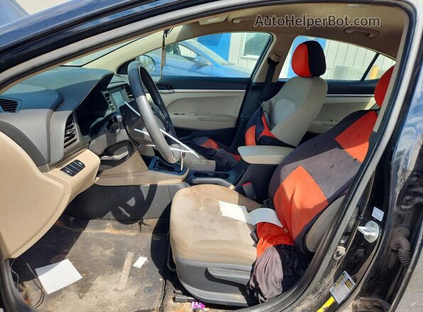 5NPD74LF9KH457450 2019 HYUNDAI ELANTRA Black Front interior view