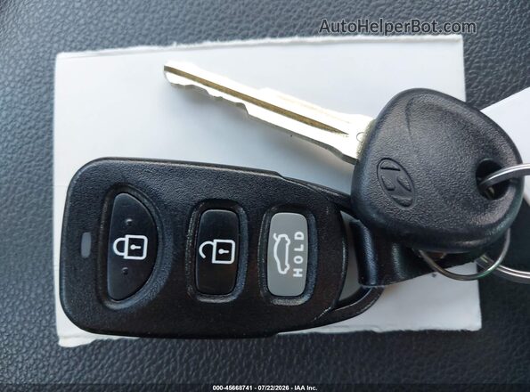 5NPD74LF9LH613259 2020 HYUNDAI ELANTRA Белый Вид панели приборов