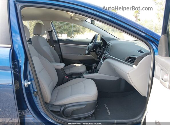 5NPD74LF9LH617733 2020 HYUNDAI ELANTRA Blue Вид салону спереду