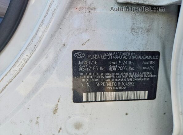 5NPD84LF0HH104682 2017 HYUNDAI ELANTRA White Вид підкапотного простору