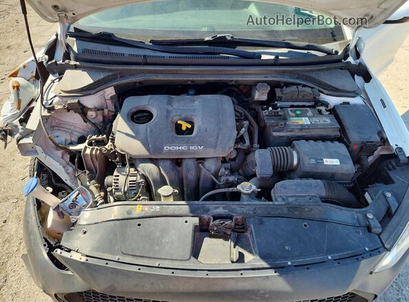 5NPD84LF0HH104682 2017 HYUNDAI ELANTRA White Вид задньої частини салону