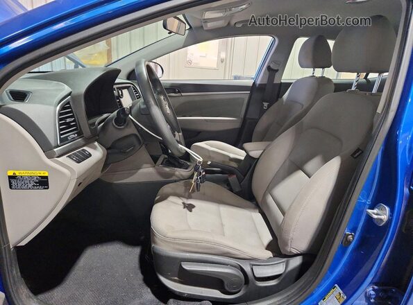 5NPD84LF0HH174957 2017 HYUNDAI ELANTRA Blue Vista interior delantera