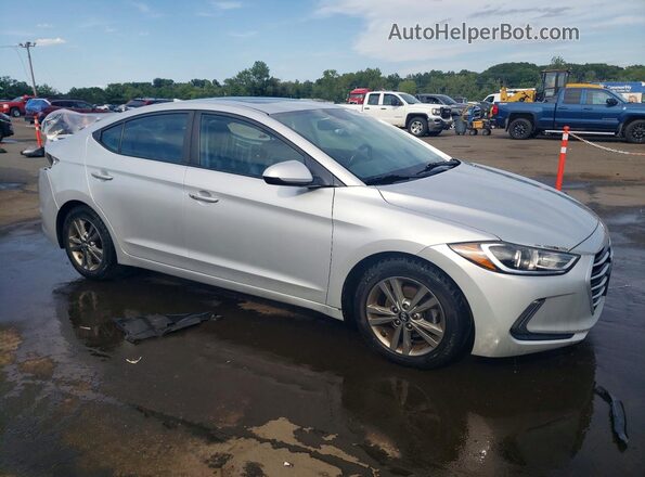 5NPD84LF0JH258881 2018 HYUNDAI ELANTRA Серебряный Передняя правая четверть