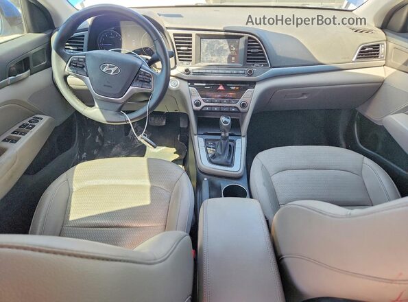 5NPD84LF1HH019320 2017 HYUNDAI ELANTRA Синий Вид панели приборов