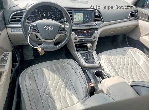 5NPD84LF1HH041558 2017 HYUNDAI ELANTRA Blue Вид панелі приладів