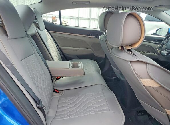 5NPD84LF1HH041558 2017 HYUNDAI ELANTRA Blue Вид задніх сидінь