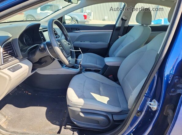 5NPD84LF1HH086001 2017 HYUNDAI ELANTRA Blue წინა სალონის ხედი