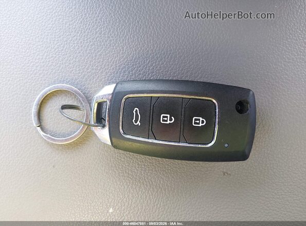5NPD84LF1HH106120 2017 HYUNDAI ELANTRA Silver Առջևի վահանակի տեսք