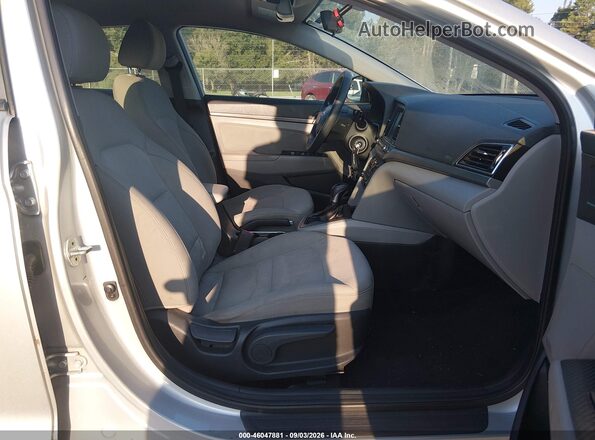 5NPD84LF1HH106120 2017 HYUNDAI ELANTRA Silver Սալոնի դիմացի տեսք