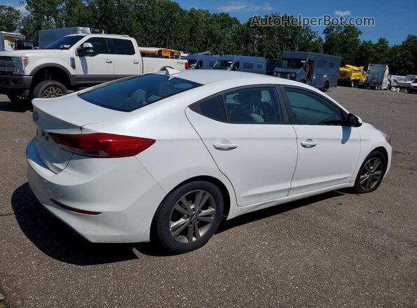 5NPD84LF1HH199690 2017 HYUNDAI ELANTRA White Trasero derecho