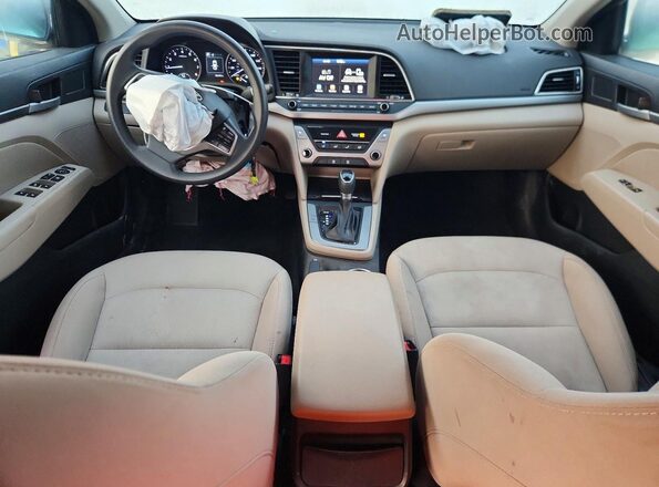 5NPD84LF1JH340747 2018 HYUNDAI ELANTRA Серебряный Вид панели приборов